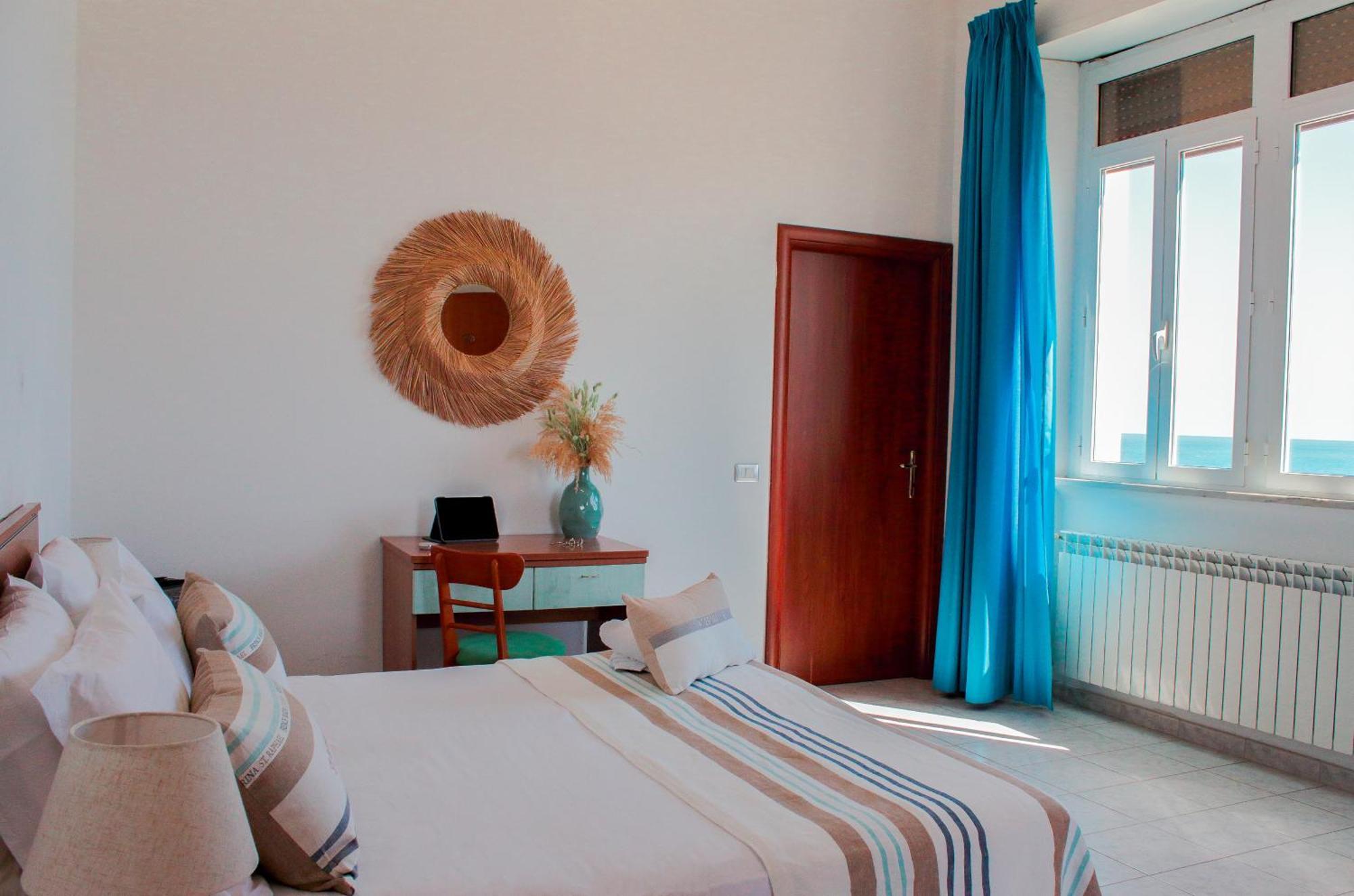 Villa Mg Hotel Санта-Маринелла Екстер'єр фото